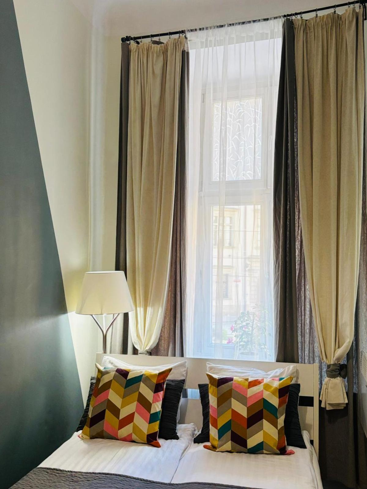 Double Room Private External Bathroom