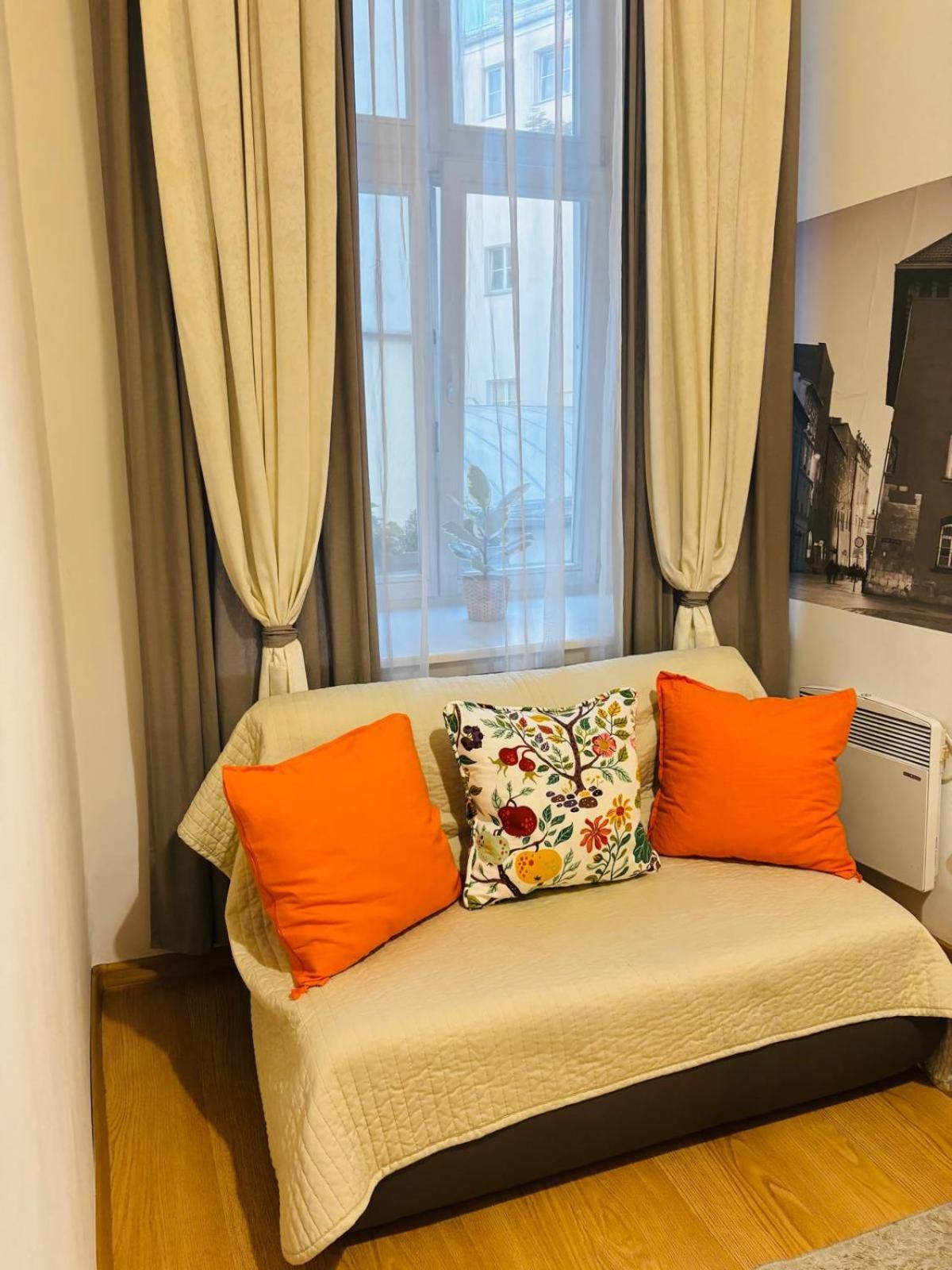 Basic Triple Room