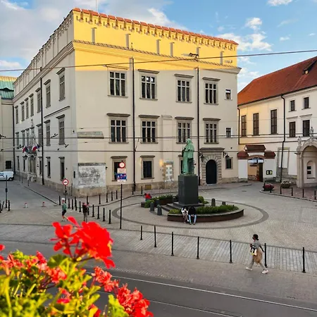Krakow Apartments & Rooms-3