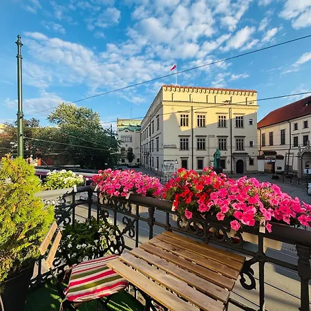 Krakow Apartments & Rooms-2